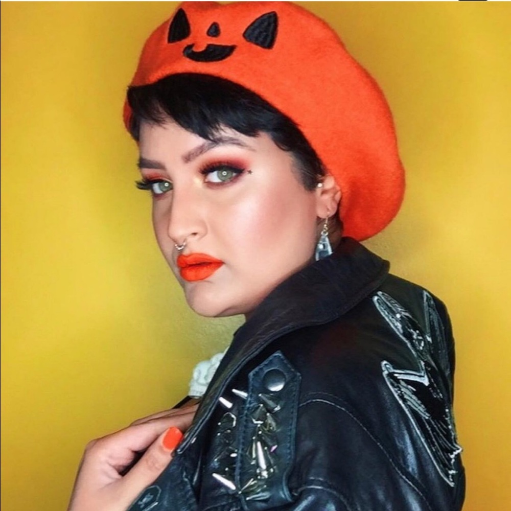 Em and Sprout Jack O Lantern Pumpkin Beret